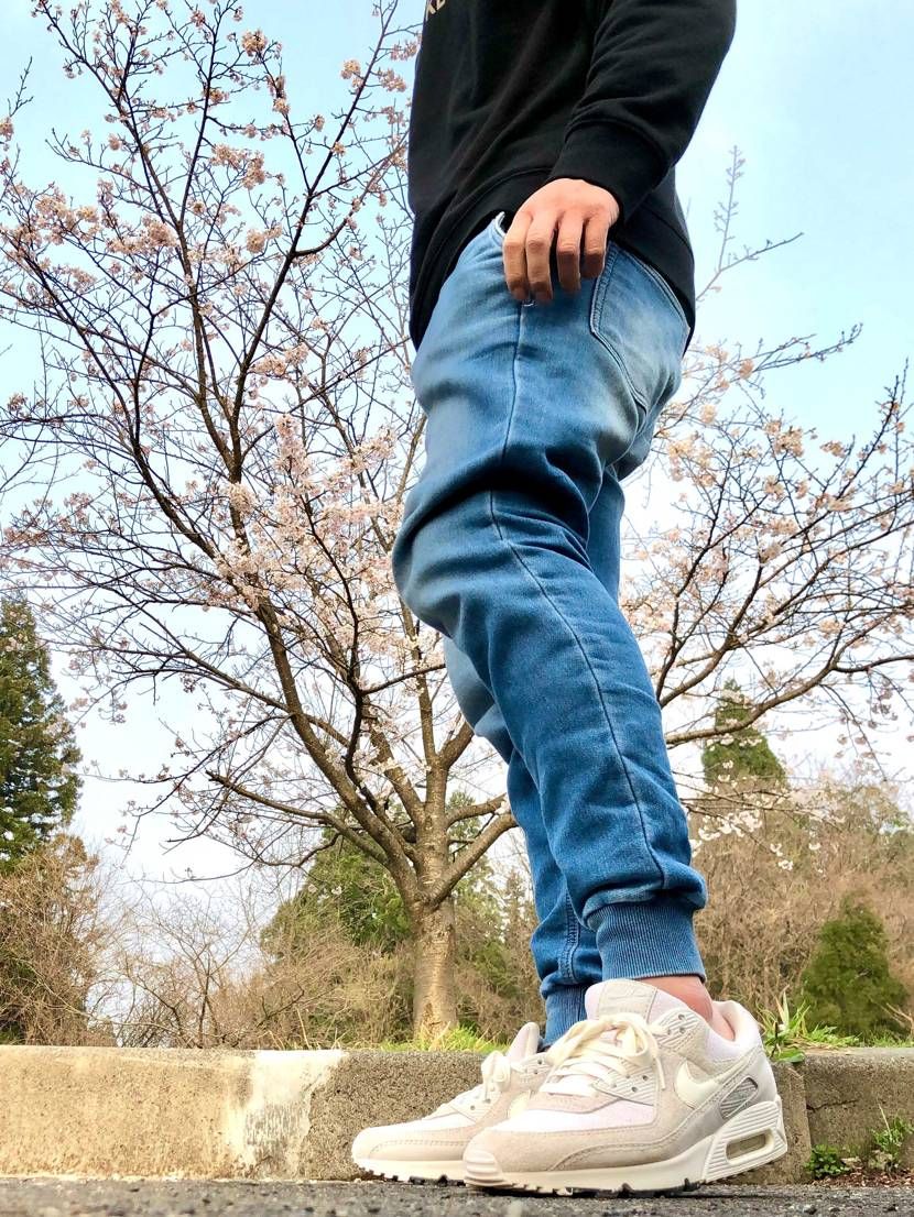 桜も咲いて春ですね〜😊
今日は爽やかAirMax90で👍
履いたら見えな