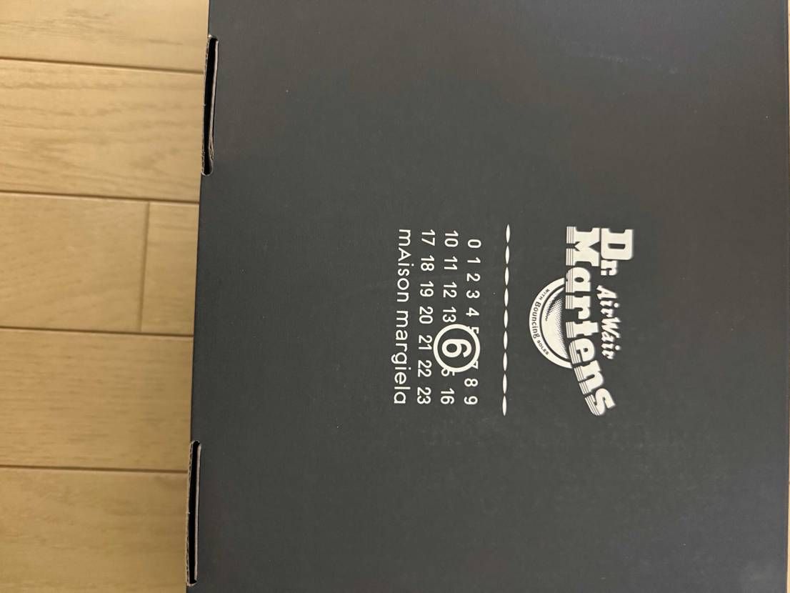 END.のBlack Fridayで国内より安く買えた、と思