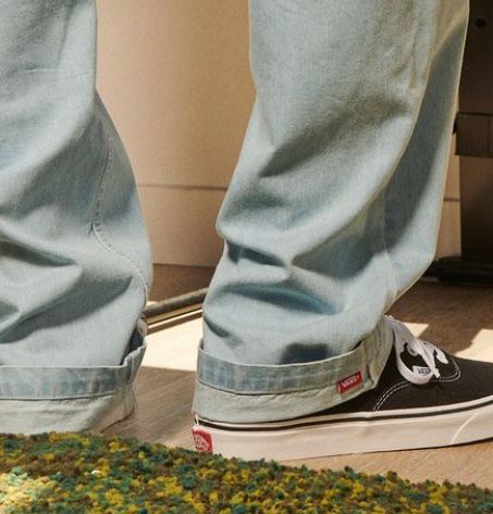 このVANSのパンツを日本で購入出来るショップ又はオンラインショップはありますか