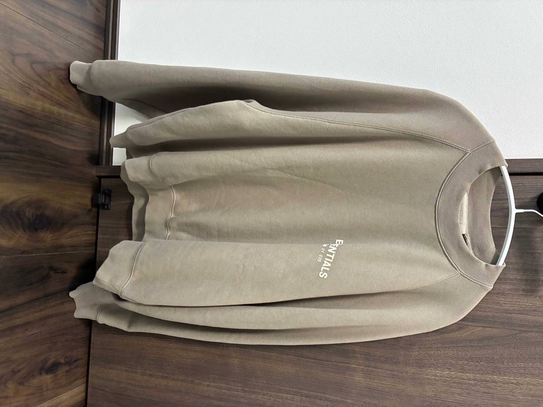 中古品ですが、出品しました。
値段交渉には応じますので、ご検討下さい！