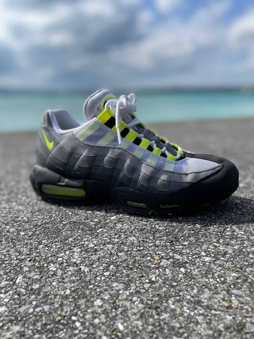 NIKE Air Max95 OG Neon Yellow(2020)
存在感