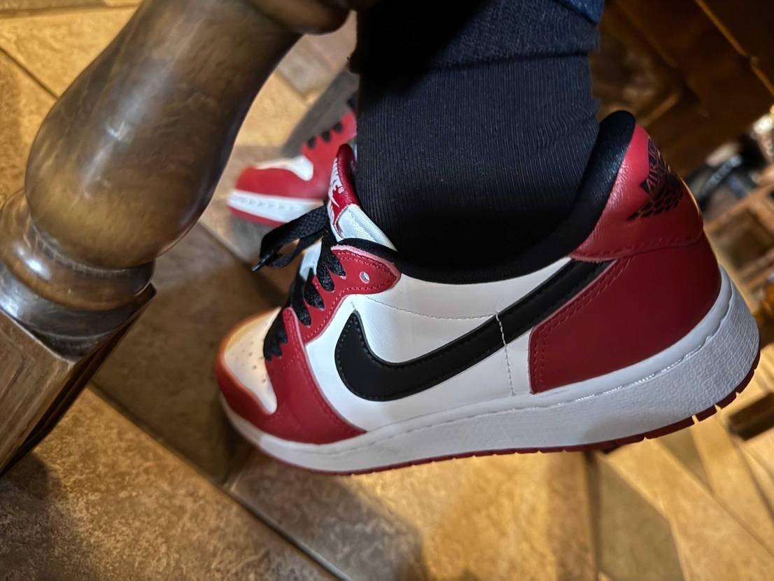 NIKEお台場で普通に売ってましたー
まだほとんどのサイズ在庫ありましたよ
