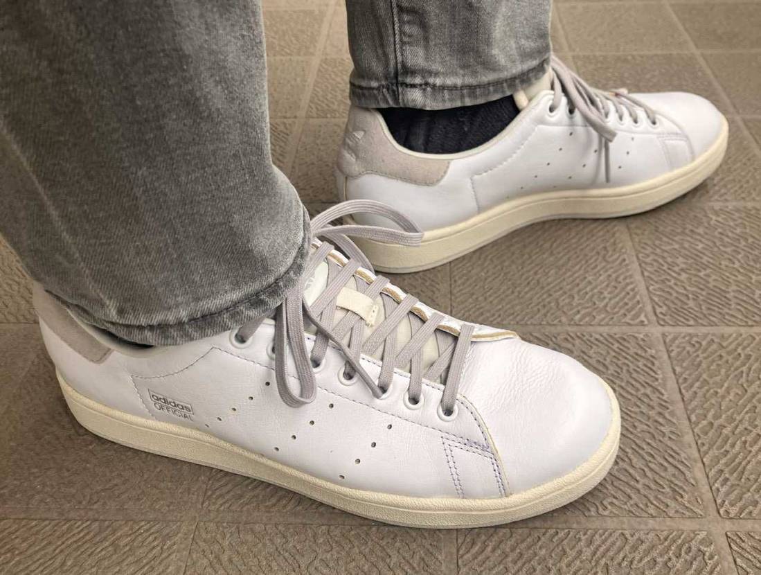 おはようございます☁️
adidasテラス系day24（adidas × Sn