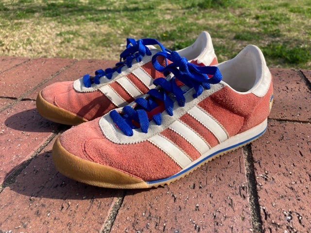 今日は2005年製のADIDAS Mexico70 チェコスロバキア代表モデルで