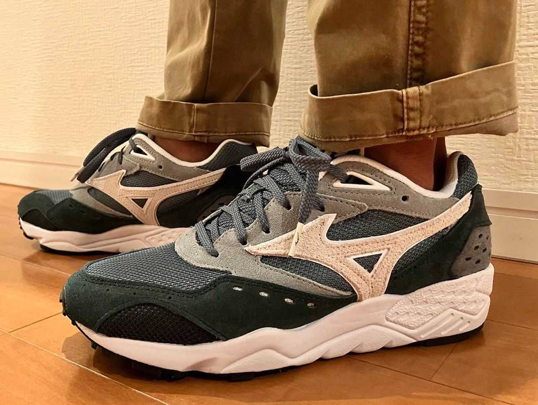 MIZUNO Contender。昨日ミズノ公式のセールで購入したブラウン×ボル