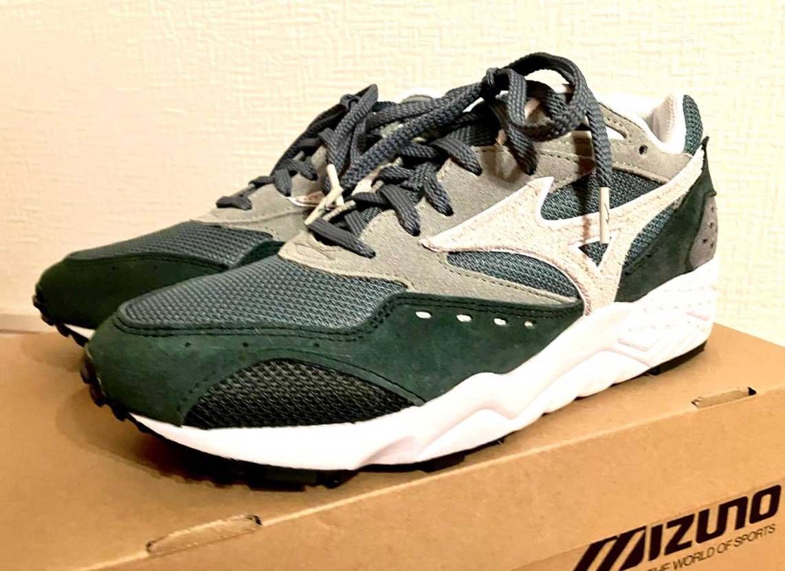 MIZUNO Contender。昨日ミズノ公式のセールで購