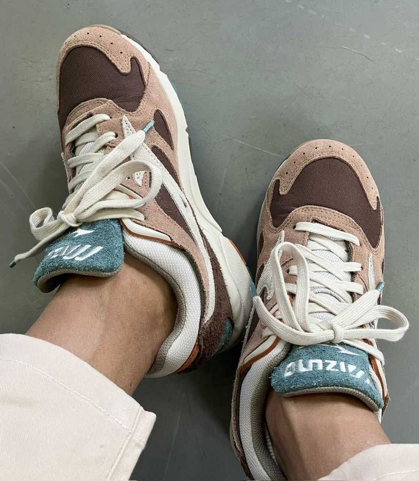 梅雨入り前の貴重な晴天☀️の今日は、MizunoのSkymedal Sで出勤。月