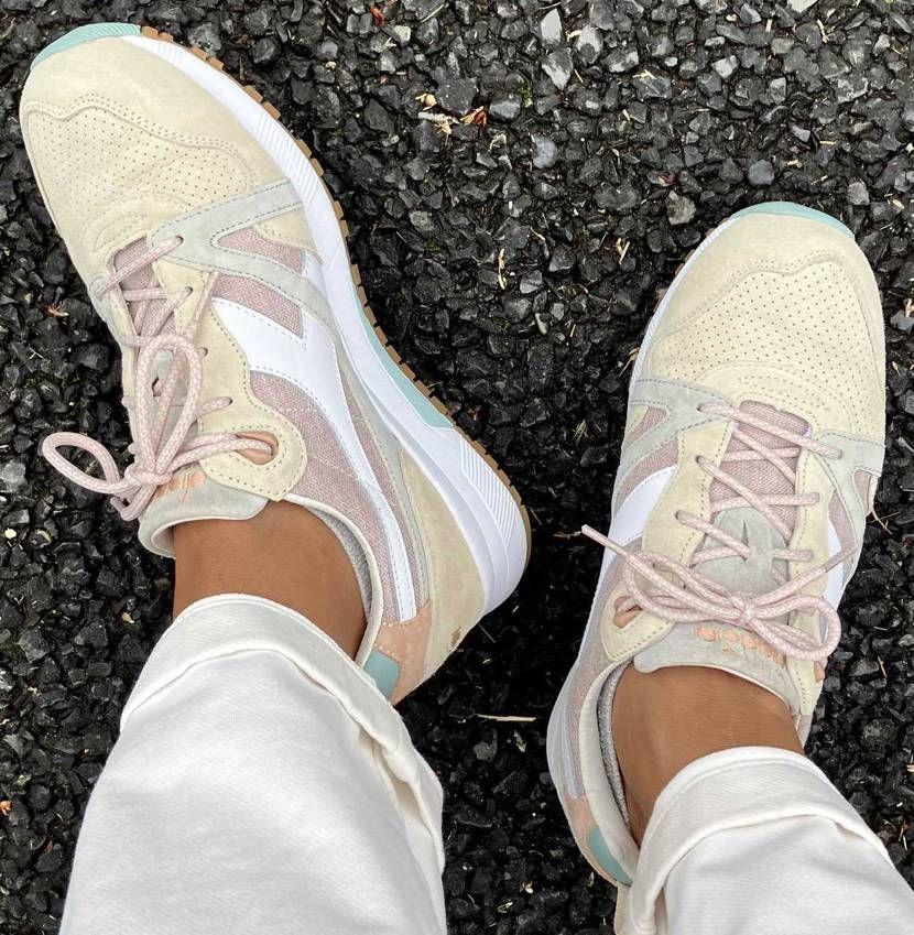 おはようございます☁️
昨夜は久しぶりの雨でしたが、今朝も首都圏は曇空、大気が