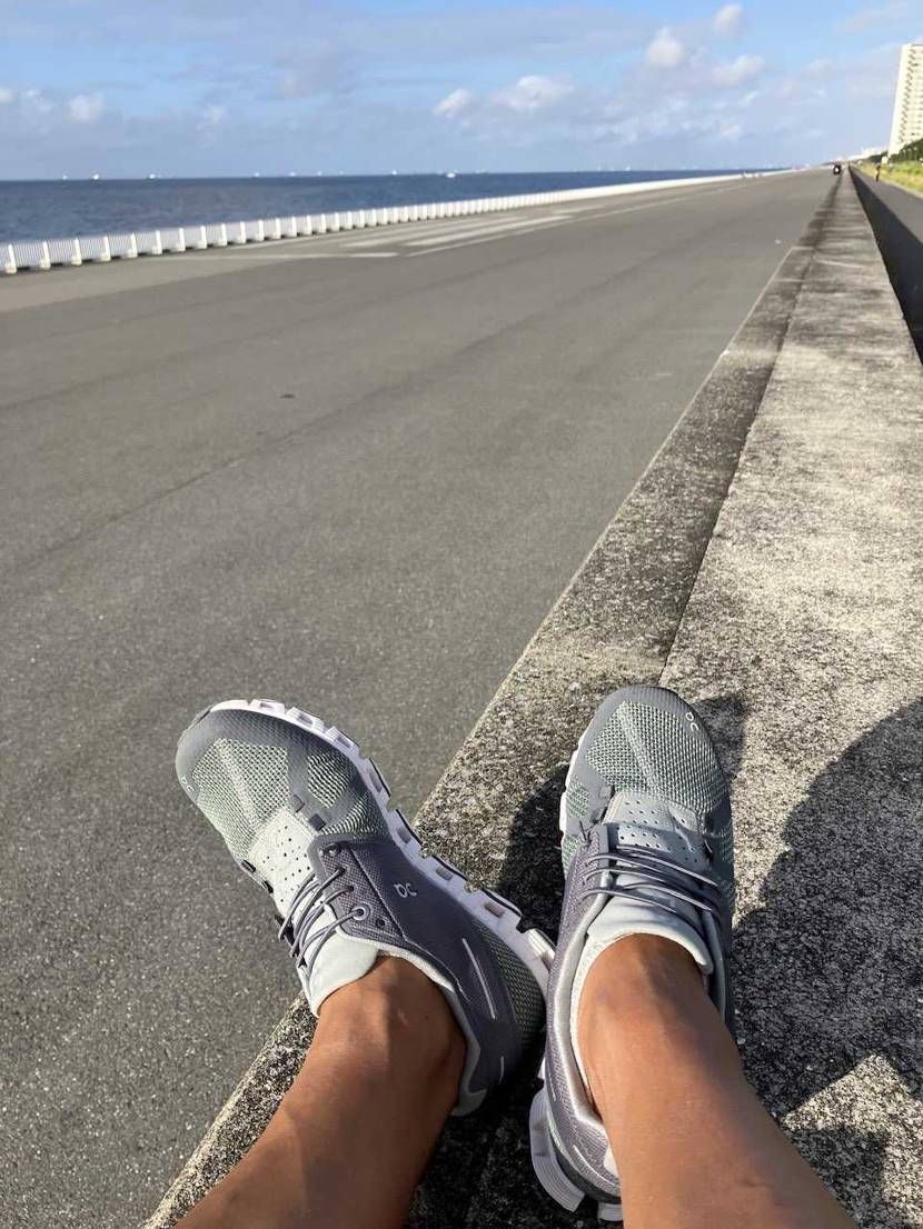 おはようございます☀️
昨夜の天気予報では今朝の東京湾岸は雨でしたが、朝カーテ