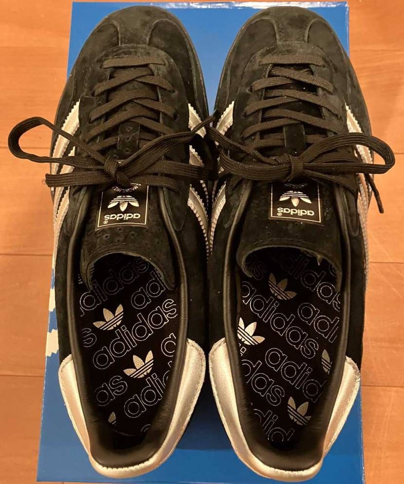 こんばんは🌇
私的adidas month延長戦の番外編、