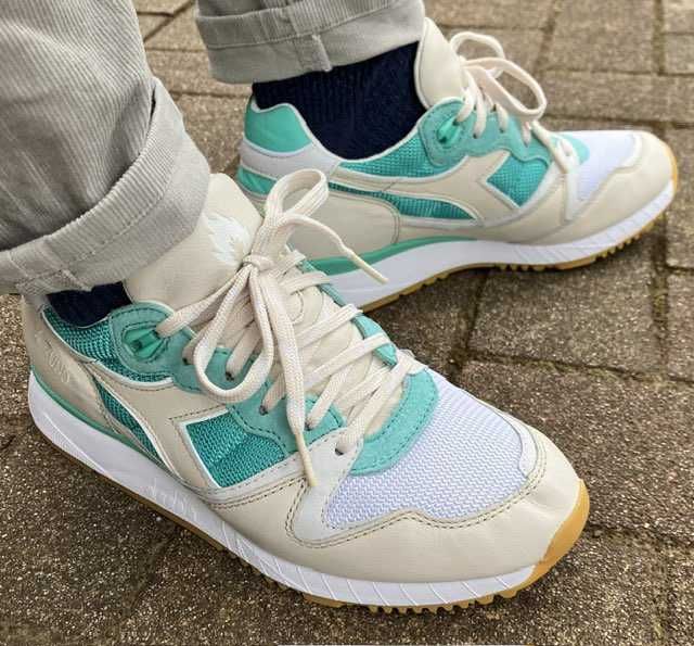 おはようございます⛄️☂️☁️
DIADORA(N9000