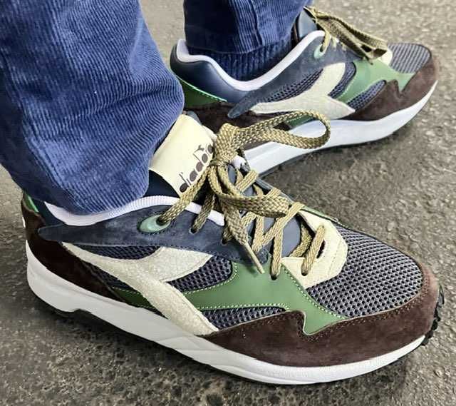 おはようございます⛄️☂️☁️
DIADORA(N9000