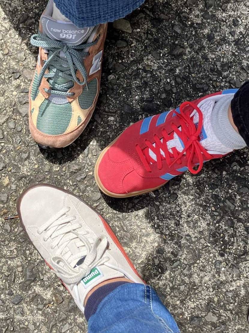 👪香川うどんツアー。スニーカーは私がPUMA SUEDE、妻はNBのM991 p