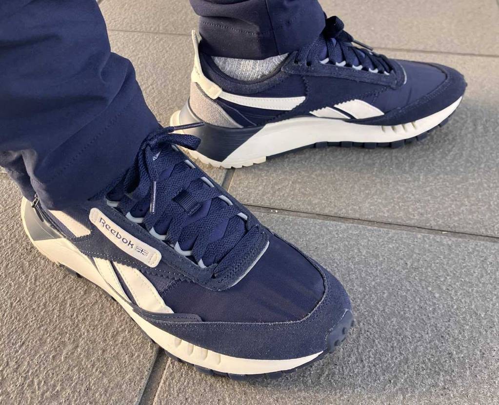 おはようございます☀️
Reebok days 6日目はCL Legacyの紺