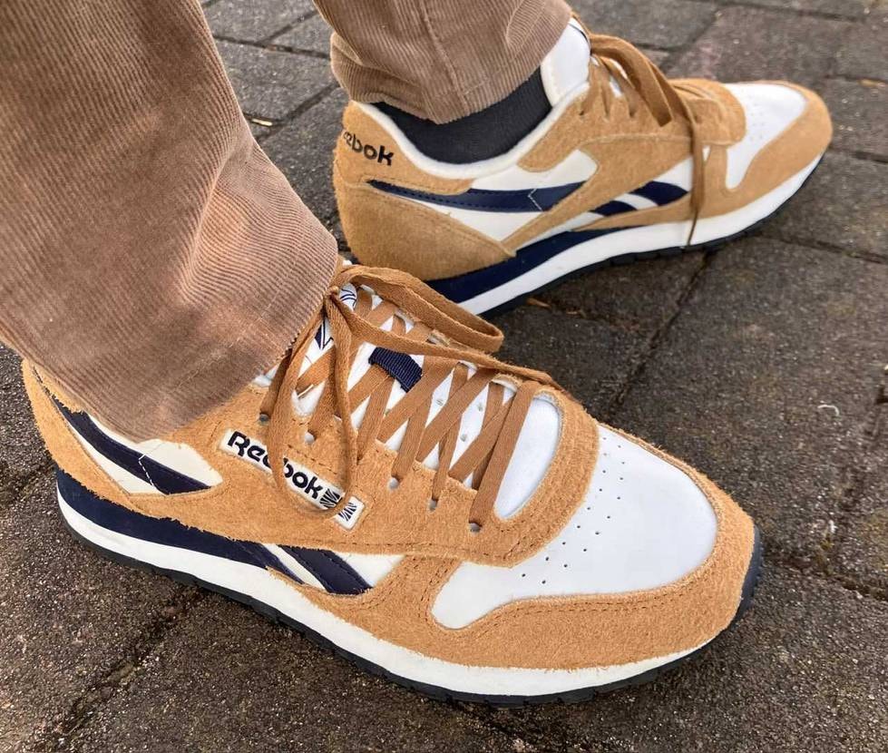 おはようございます☀️
Reebok days 8日目はClassic Lea