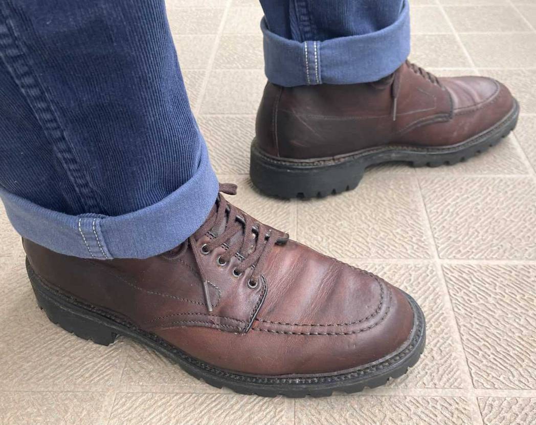 この連休はヴァルカナイズスニーカーを中断してブーツを履いていますが、今日はALD