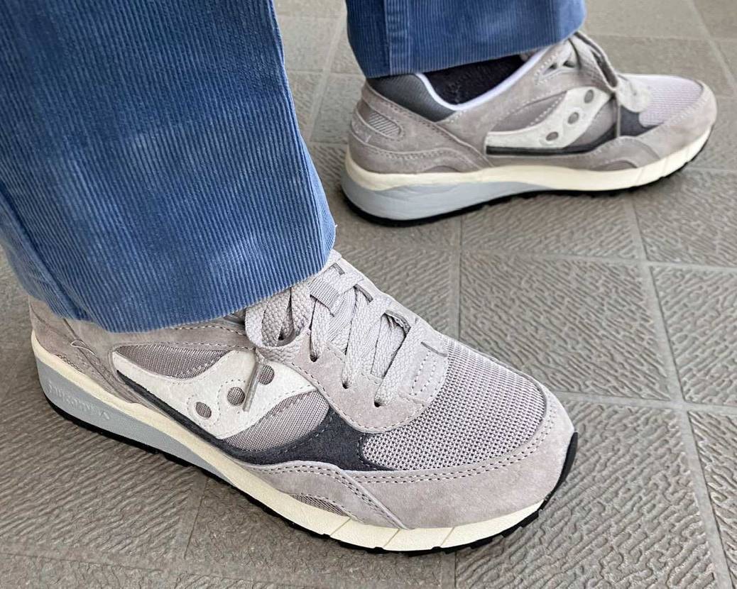 おはようございます☁️
SAUCONY Day3はベーシックなグレーのShad