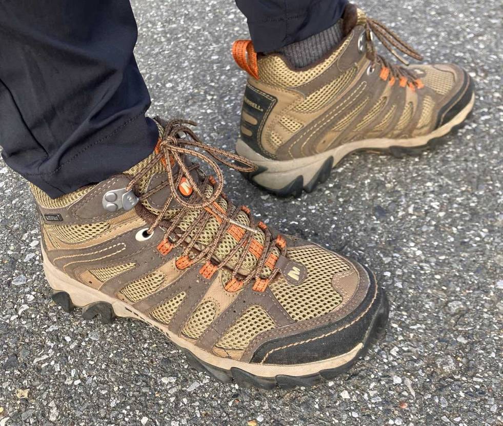 おはようございます☀️
Merrell 4日目最終日は、現行Moabの前身モデ