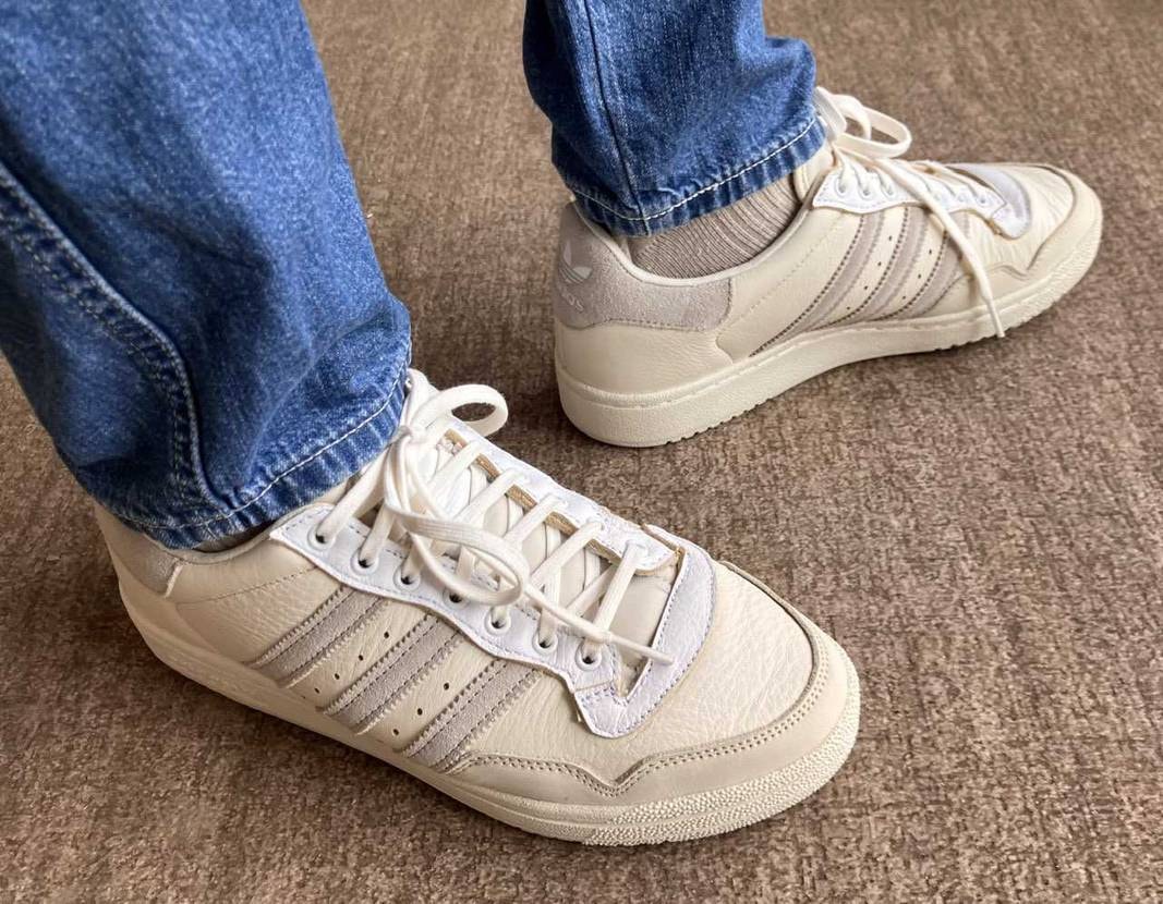こんにちは☔️
今日は午後からの外出です。
adidasテラス系day25（