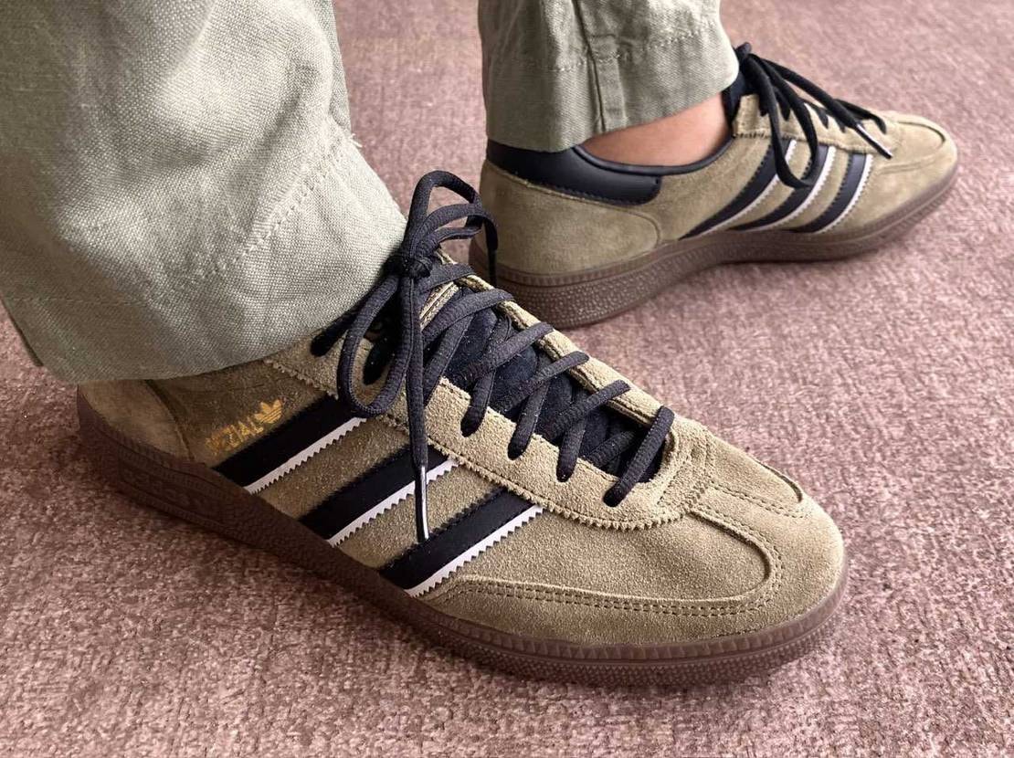 こんにちは☁️
adidasテラス系day42（Handball spezia
