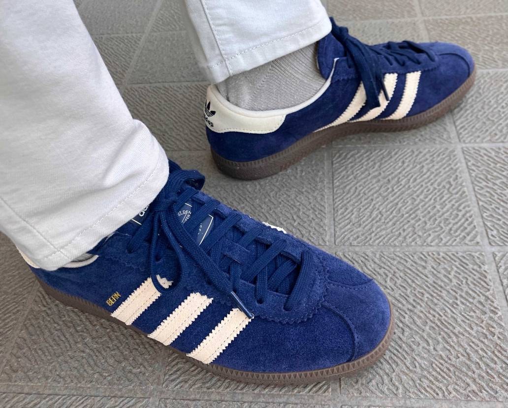 おはようございます☀️
久しぶりに朝からさわやかな良い天気です。
adida