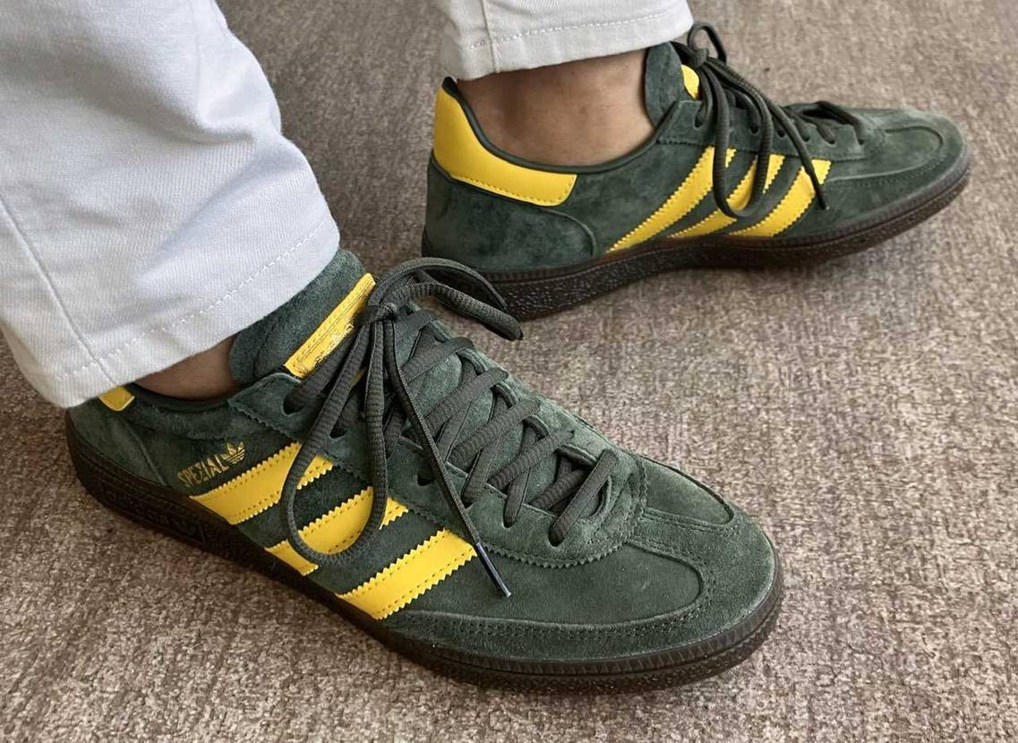 こんにちは☀️
adidasテラス系day38（Handball spezia