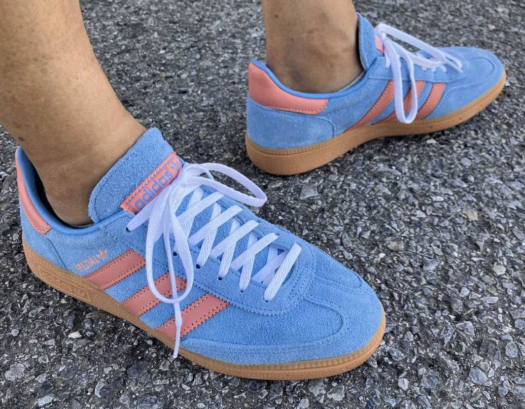 こんにちは☀️今日も暑い🥵
adidasテラス系day44（Handball 