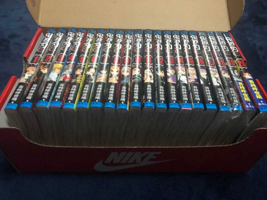 やっと収納らしくなった最終巻でピッタリ入るかな