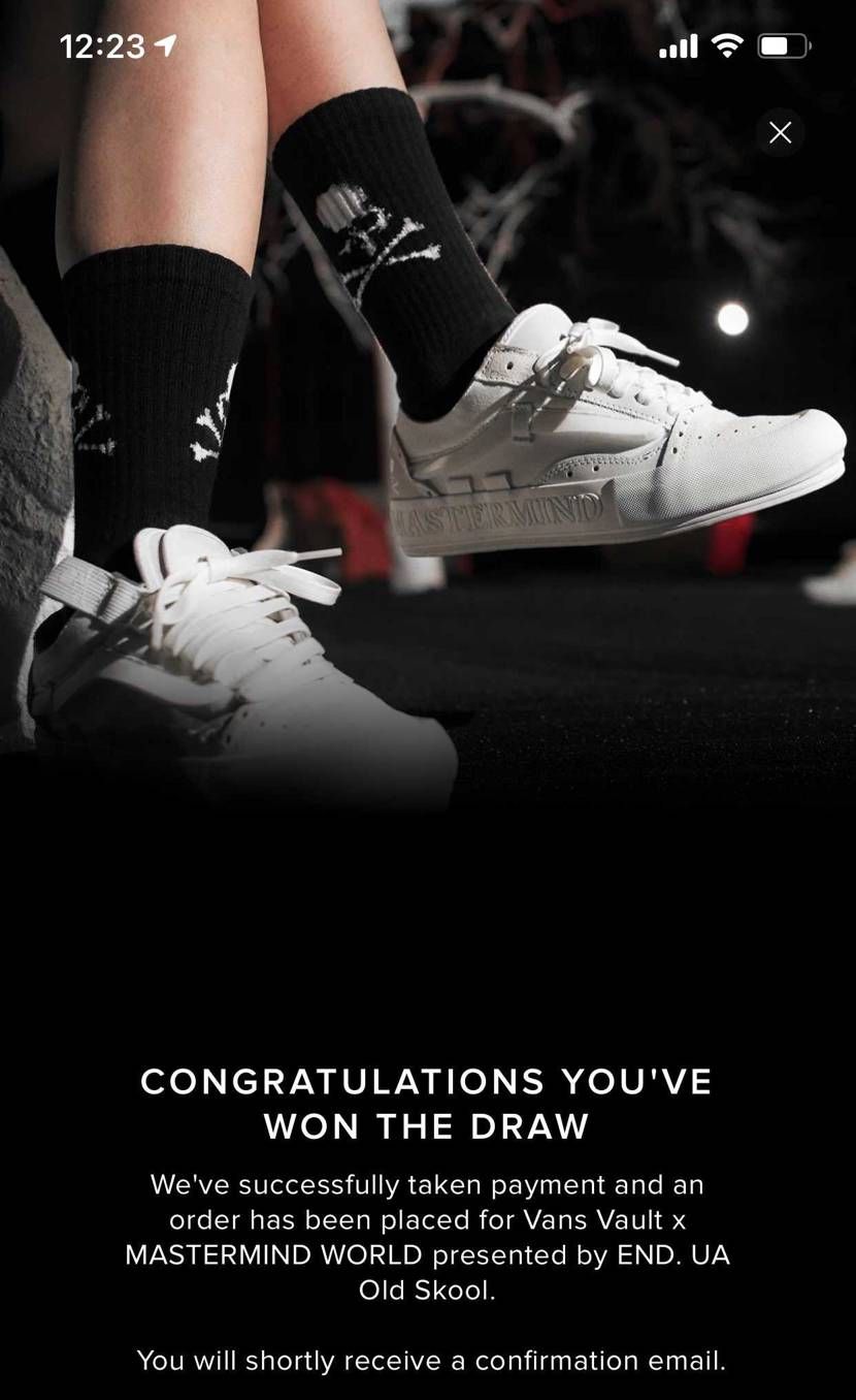 ローカットの黒ゲットしました👍
vansほしかったしMASTERMINDコラ