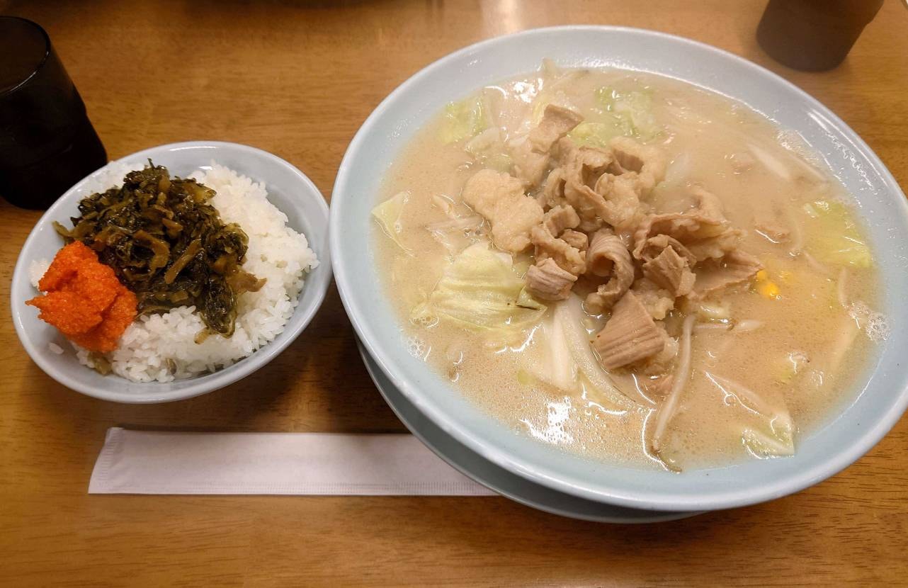 今日👟😃

と…ホルモンちゃんぽんに高菜明太ごはん🍚
