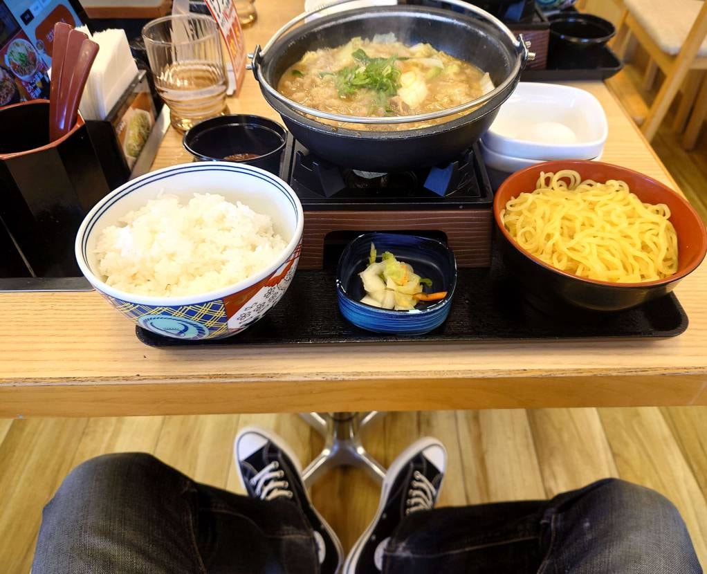 今日のお昼ゴハン😃

addict👟とNudie Jeans👖と…牛肉玉ラー