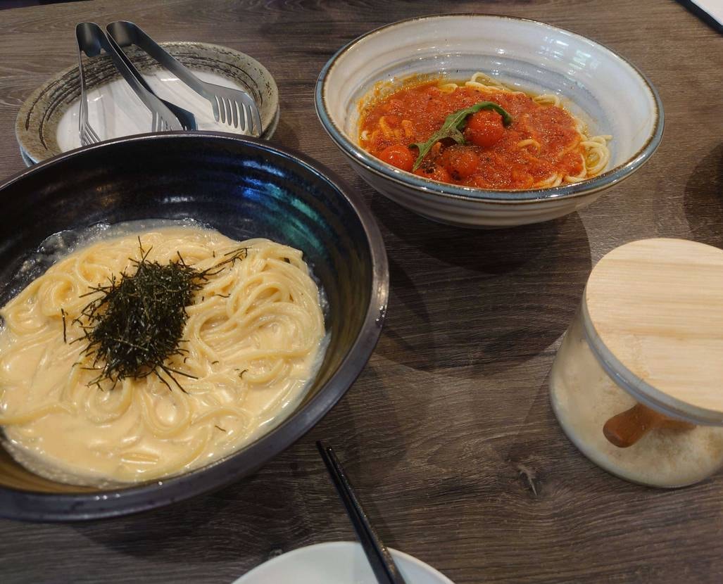 今日👟😃

夏色な1906と🍝😉
今履いとかないと春先
