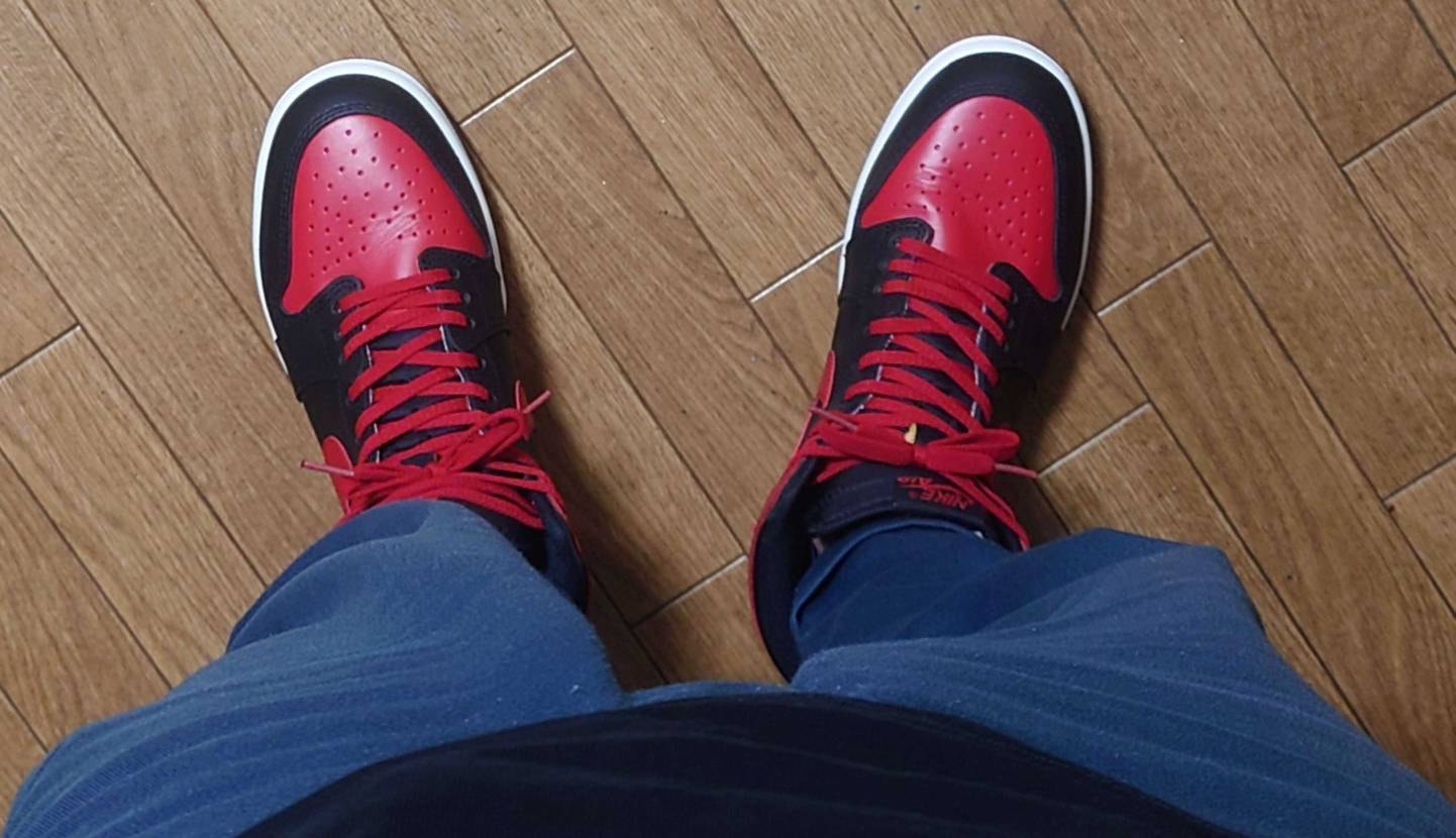 今回の🐯AJ1はどちらも買えず、ちょっと前のバーンドは買わず、時間を持て余してた