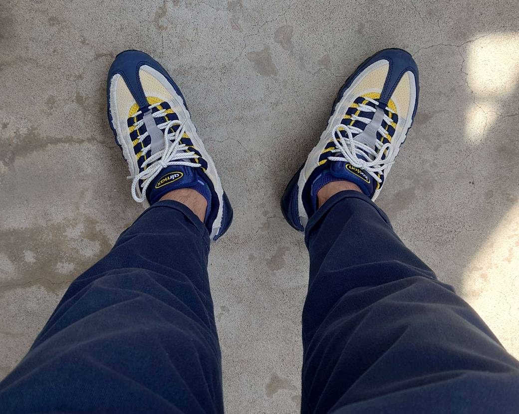 昨日👟と今日👟😃

昨日AM95を外で撮ってたらむっちゃ暑かったので、今日の