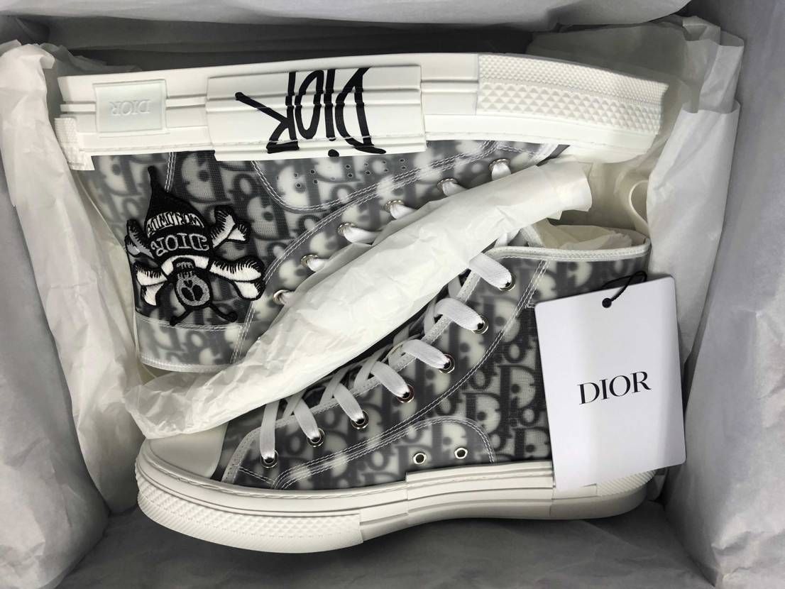 遂に到着！
勢いで買ってしまった。。
DIOR×ショーンステューシー