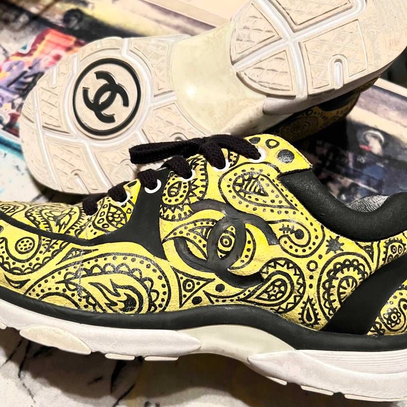 阪神優勝🏆
CHANELの真っ白のスニーカーをペイズリーにカスタムしてもらいま