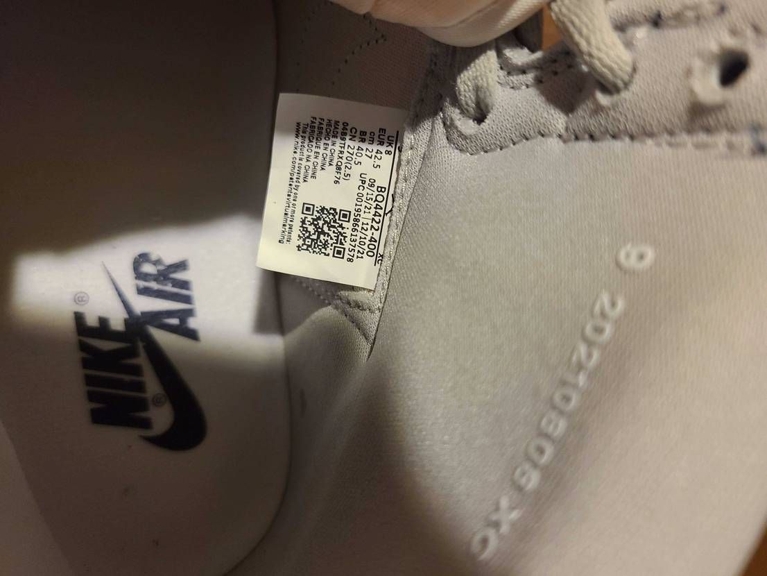 こんなことあるんですかね😓
明らかに27cmではない😥
