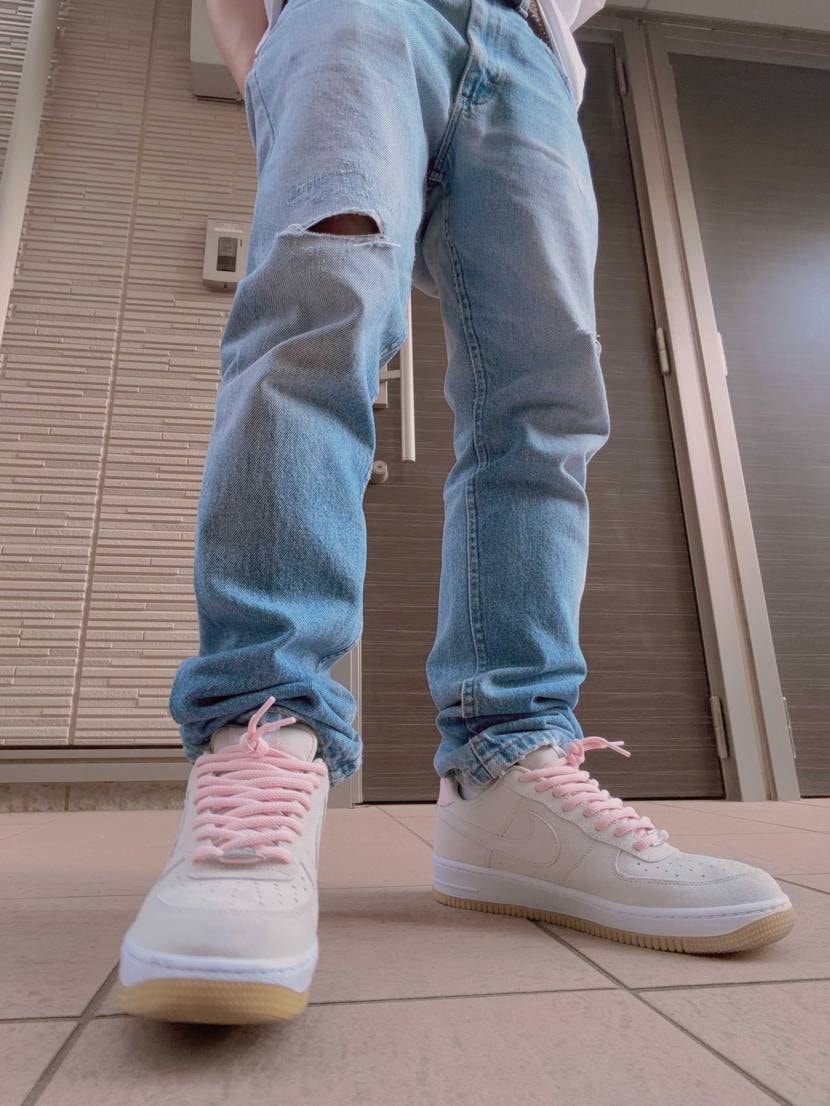 定番だけど新しいAF1SBは、春のコーディネートに落とし込みやすい良いカラーです