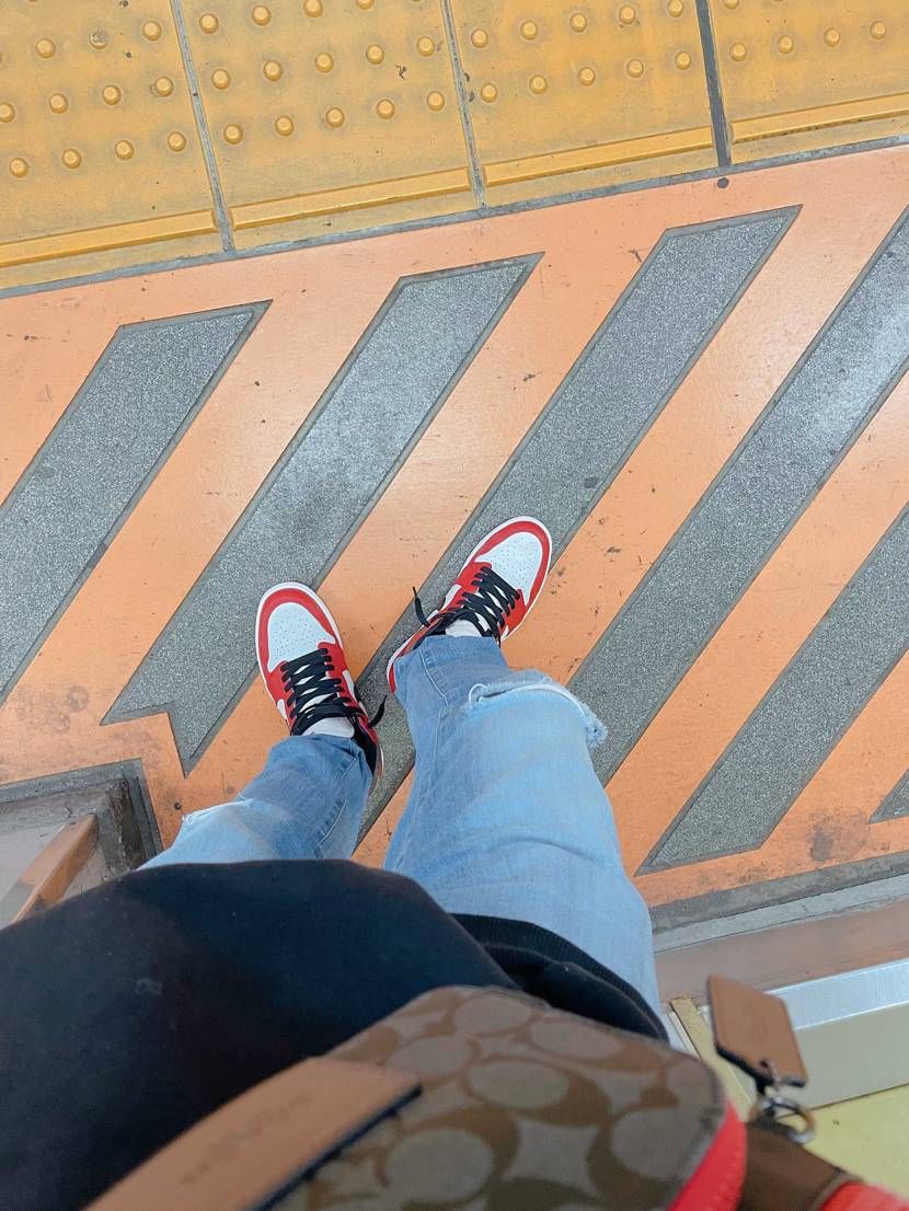 この角度からシカゴ撮る。
履いた人あるある☝️電車混む前に帰るべし。