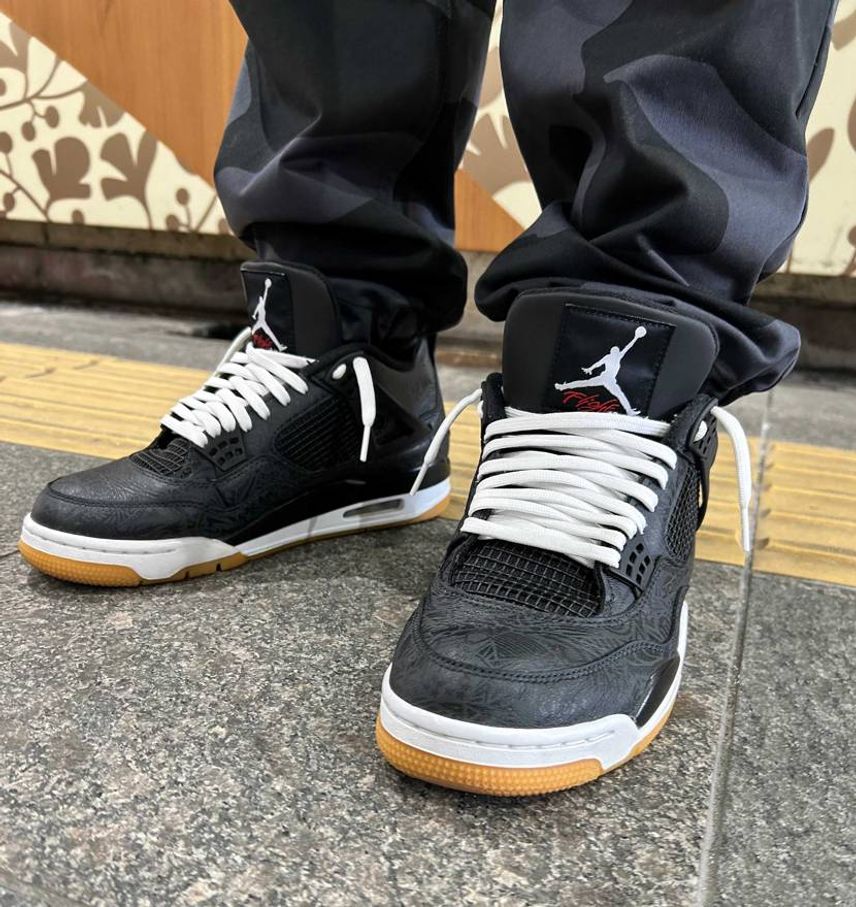 AJ4ブラックガムカッコイイけど履いてる人見た事ない🤔
ドンキのインソール買