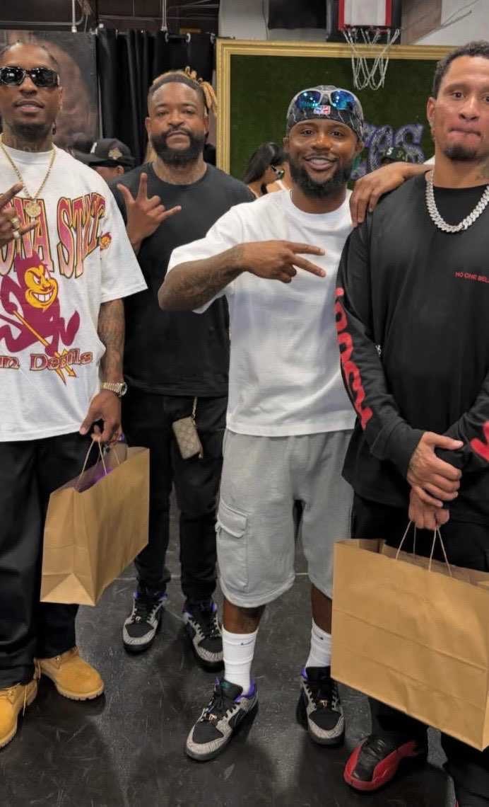 買えてよかった(^^)
かっこいいわ💯