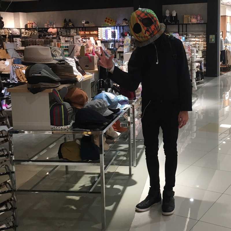 アレックス
