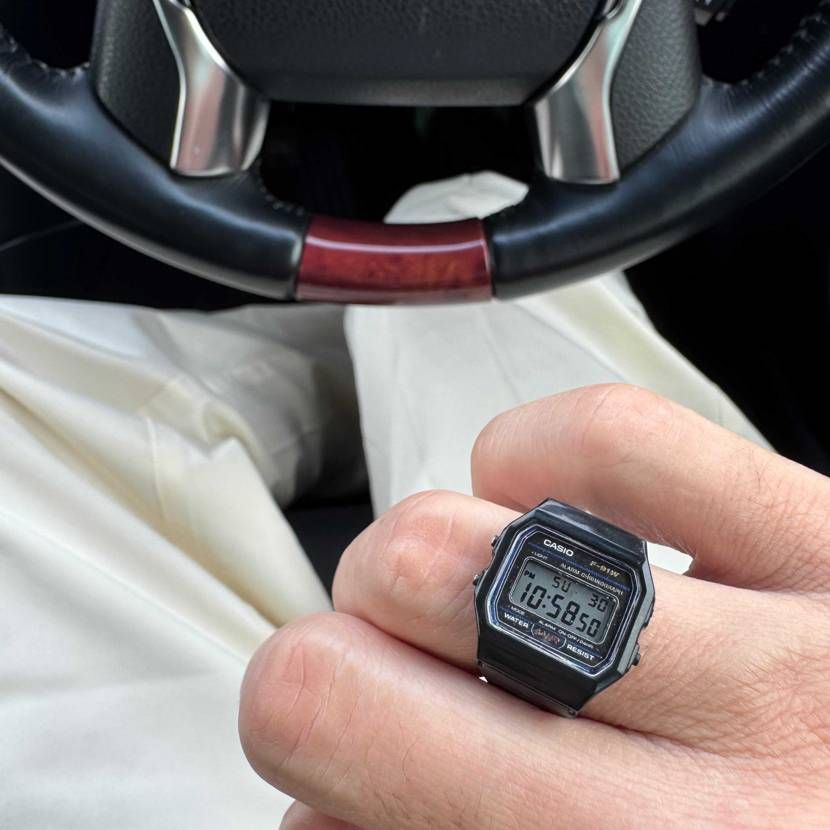 リングウォッチ買えたよ400円だけどね😂
さて外すかな💍
永遠の10時58分