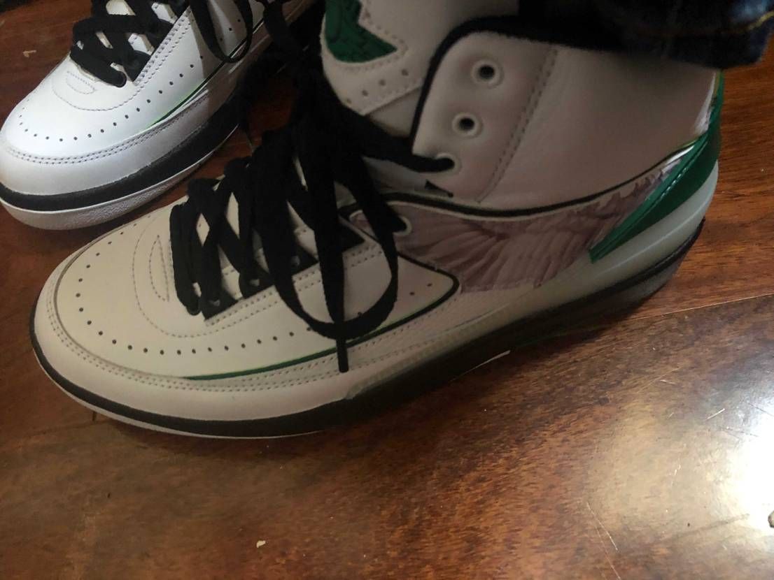 いい....jordan2史上の最高峰のスニーカー！
エミネムもあるけど高すぎ