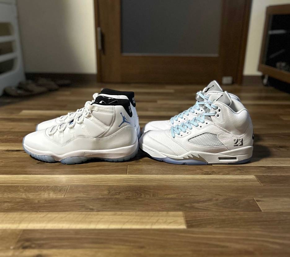 ホワイトメタリック受け取り📦
紐はライトブルーに変えました