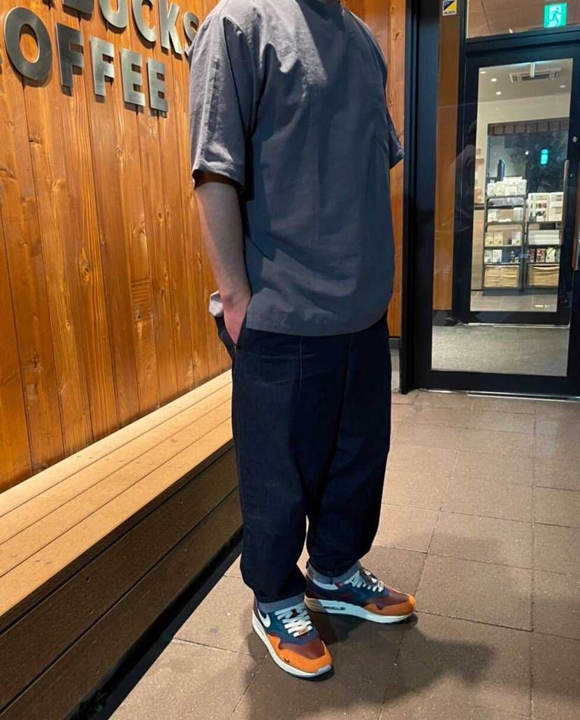 おはようございます😃
昨晩はスタバ行き、誰も居なかったので