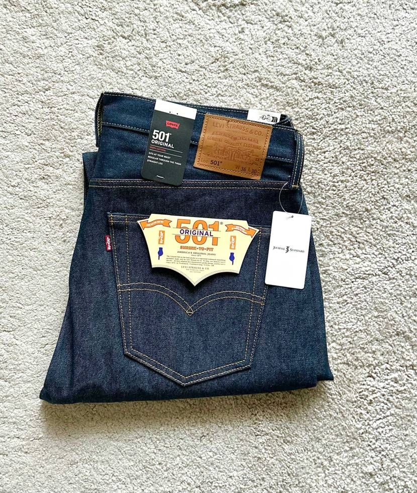 一昨日予約してたジーンズ到着してさっそく履き始めました👖
まだバキバキなので脱