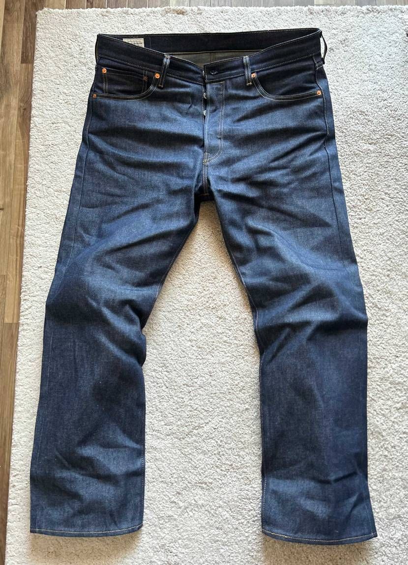 一昨日予約してたジーンズ到着してさっそく履き始めました👖

