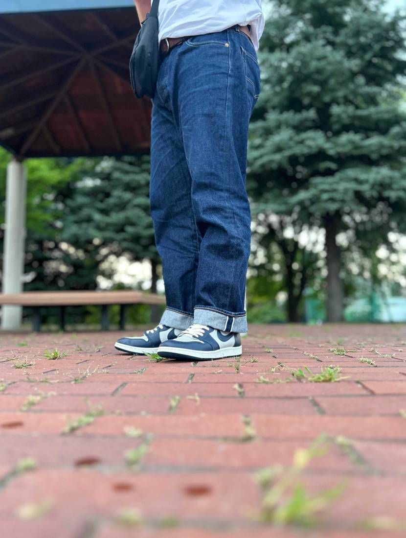 少し涼しくなってきたので夕暮れ散歩🚶
白T、ジーンズにジョージタウンのクラシッ
