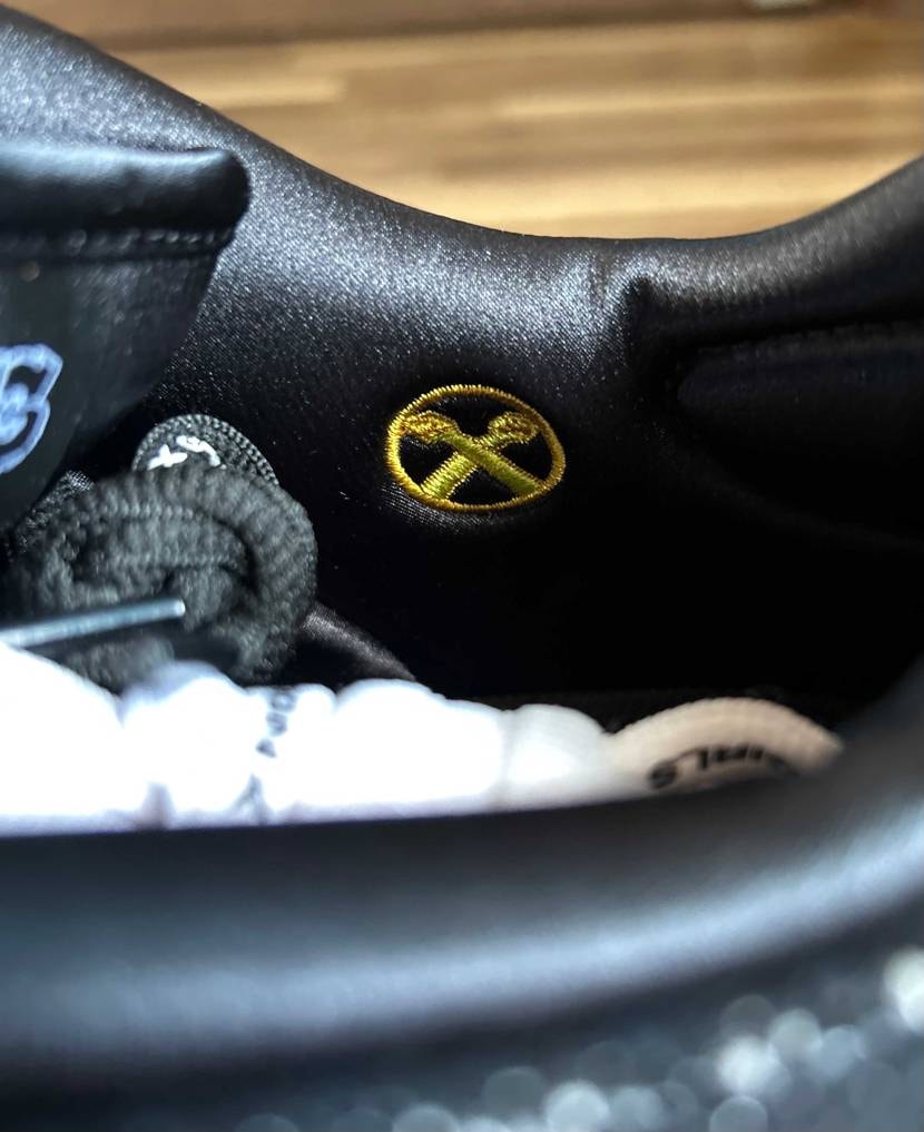 ブロンクス到着📦
色々凝った作りで面白いモデルですね🚃
